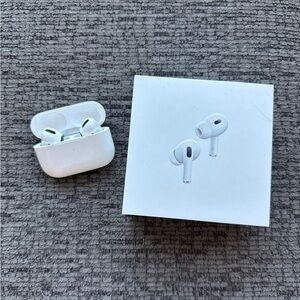 Apple Airpods Pro First Generation with Charging Case